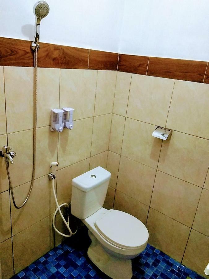 Safsia Homestay Toyapakeh Экстерьер фото