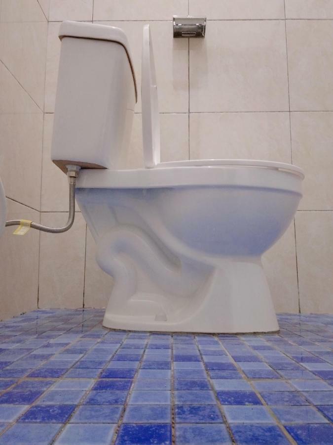 Safsia Homestay Toyapakeh Экстерьер фото