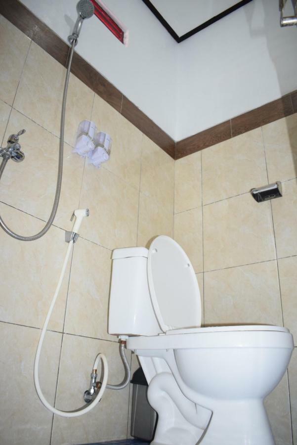 Safsia Homestay Toyapakeh Экстерьер фото