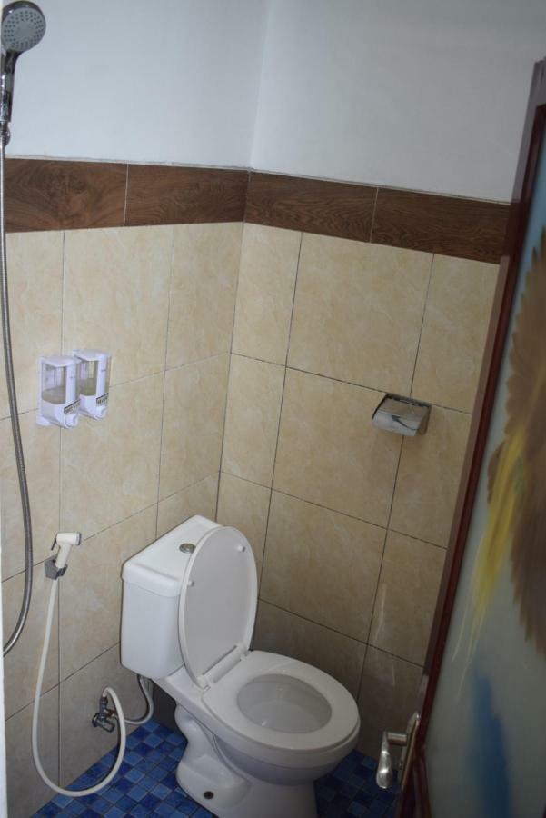 Safsia Homestay Toyapakeh Экстерьер фото